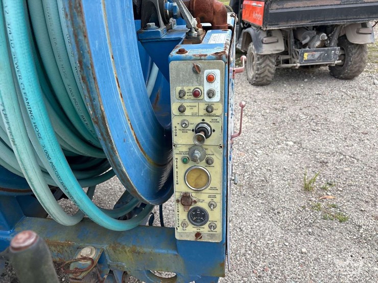 2007-sterling-l7500-image-19