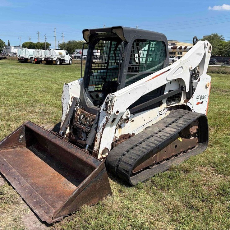 2015 BOBCAT T750
