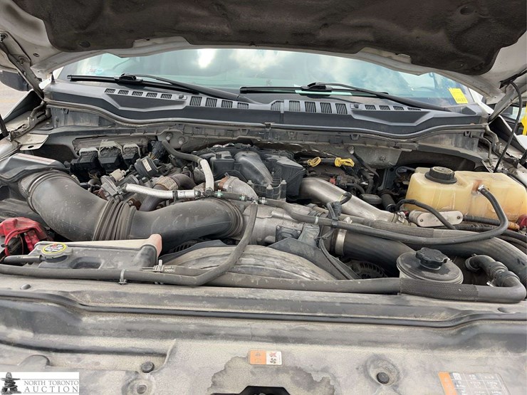 2017-ford-f550-image-10
