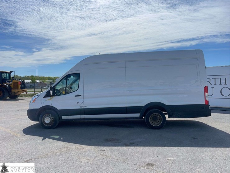 2016-ford-transit-image-8