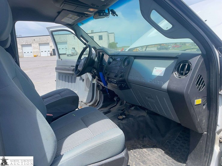 2015-ford-f250-image-16