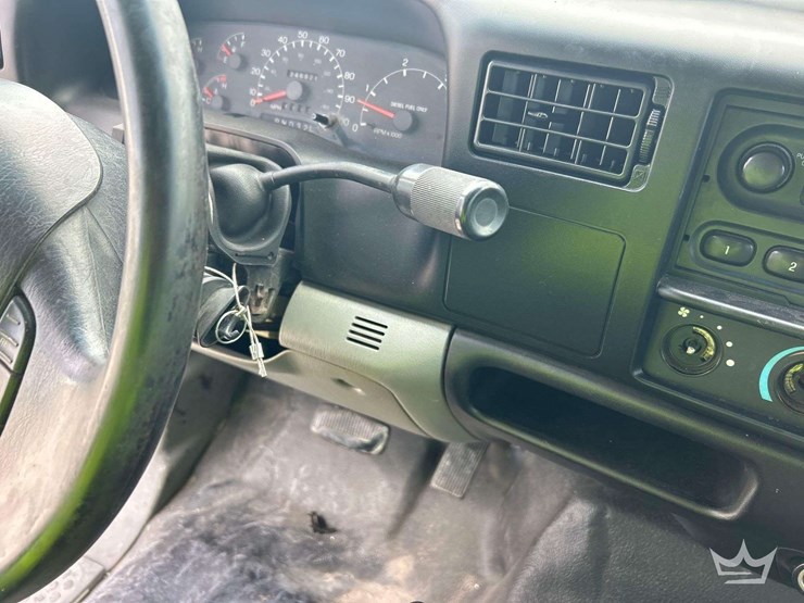 2002-ford-f650-image-17