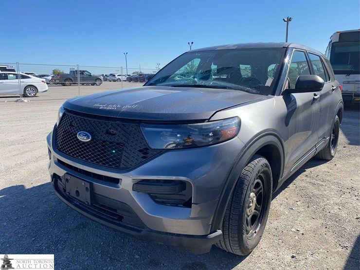 2020-ford-explorer-image-1