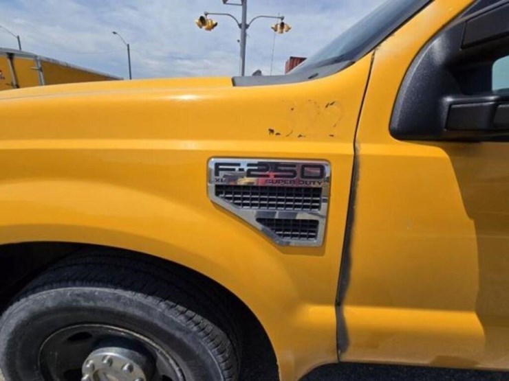 2008-ford-f250-image-10