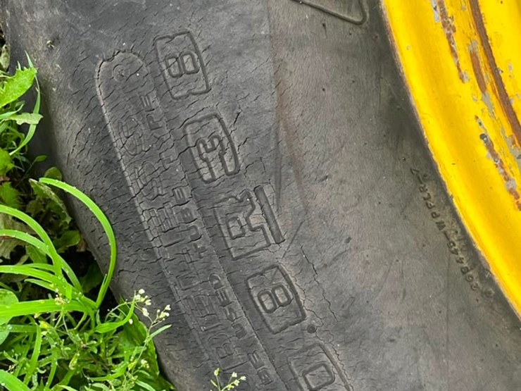 john-deere-4840-image-32
