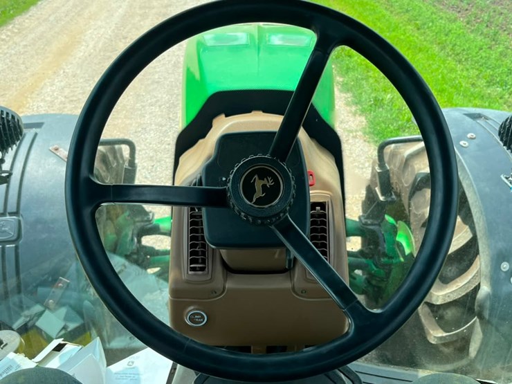 john-deere-8330-image-30