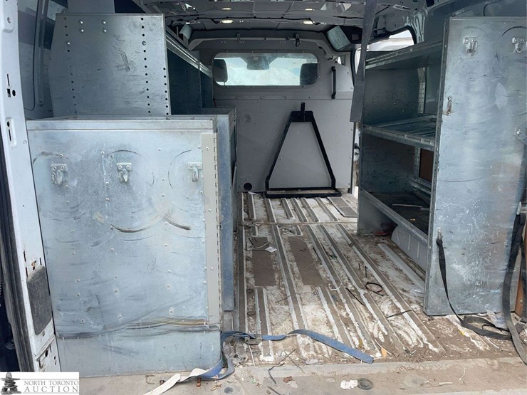2017-ford-transit-image-19