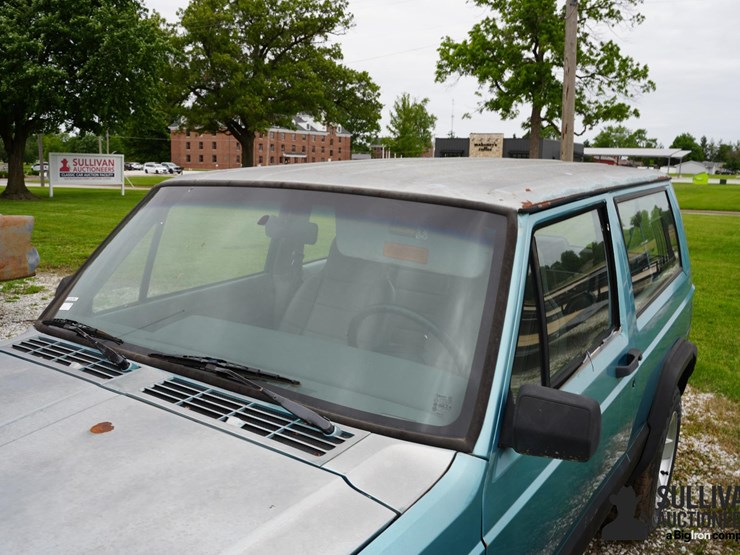 1995-jeep-cherokee-image-12