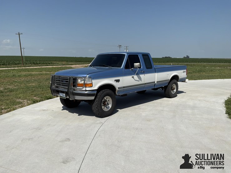 1996-ford-f250-xlt-image-1