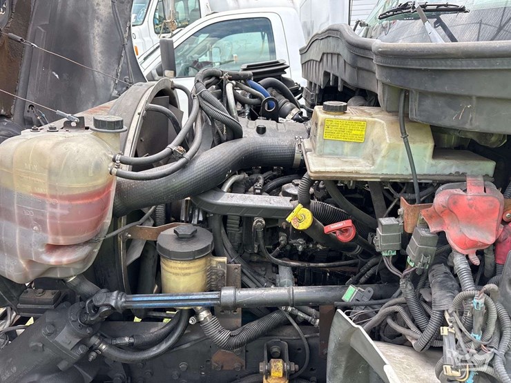 2013-international-durastar-4300-image-24