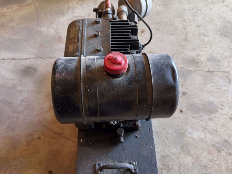 wards-5-h.p.-engine-image-4