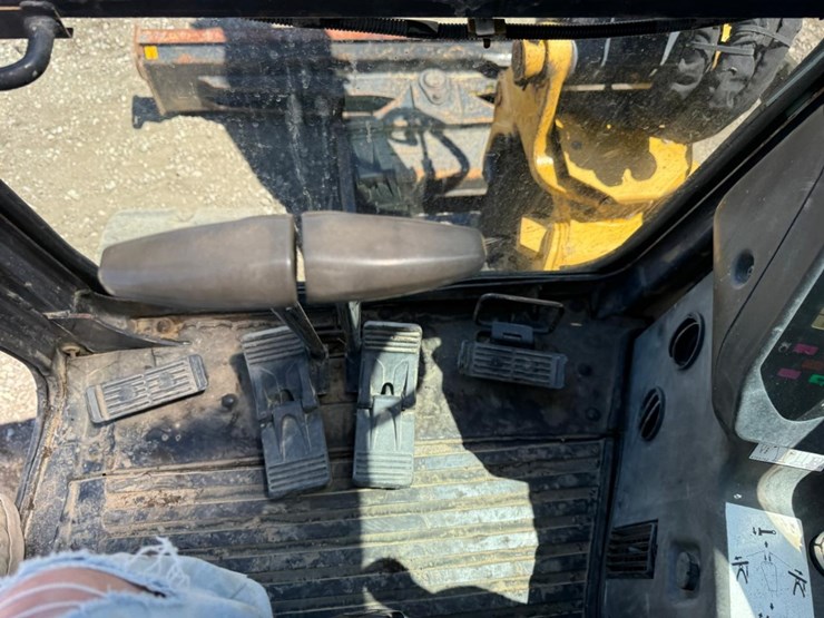 deere-50d-image-23
