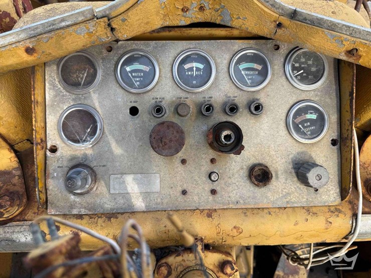 1965-caterpillar-966b-image-35