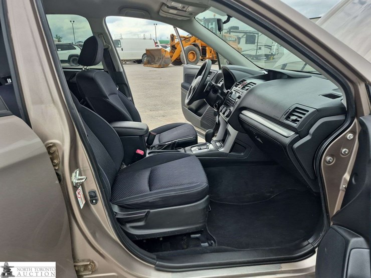2015-subaru-forester-image-29