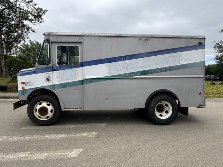 1986-ford-ln700-image-2