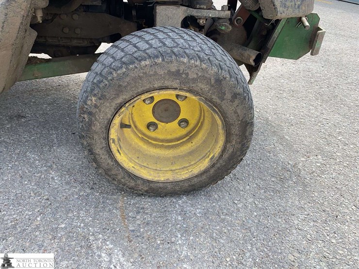 2010-john-deere-1445-image-18