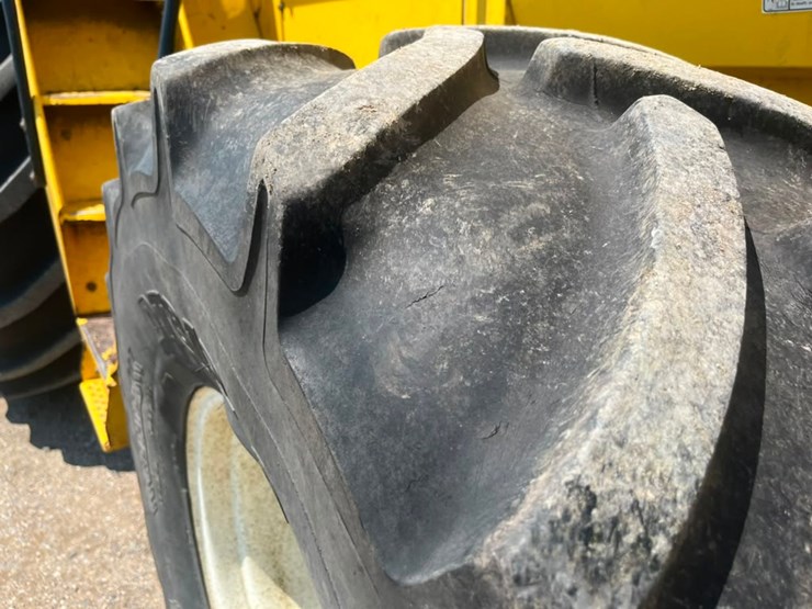 new-holland-fx60-image-43