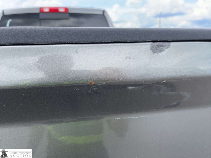 2012-dodge-1500-image-28