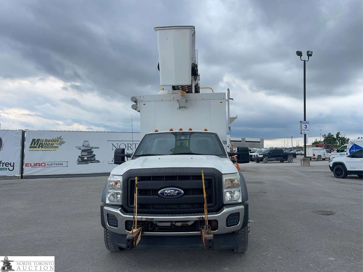 2012-ford-f550-image-2