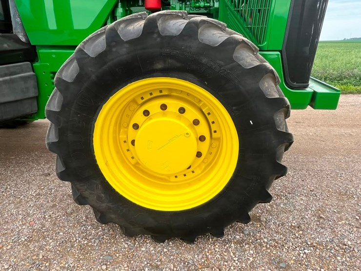 john-deere-8300-image-44