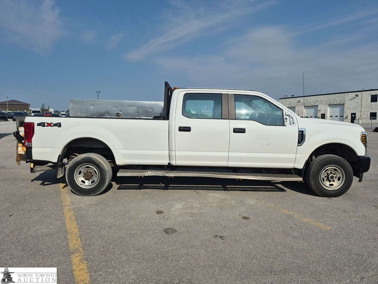 2017-ford-f350-image-4