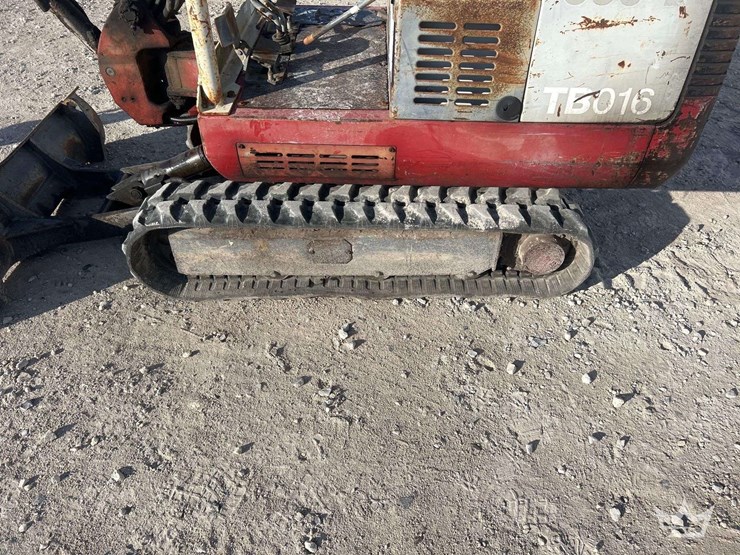 2006-takeuchi-tb016-image-16