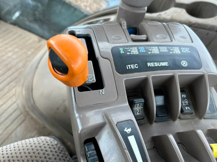 2012-john-deere-9510r-image-39