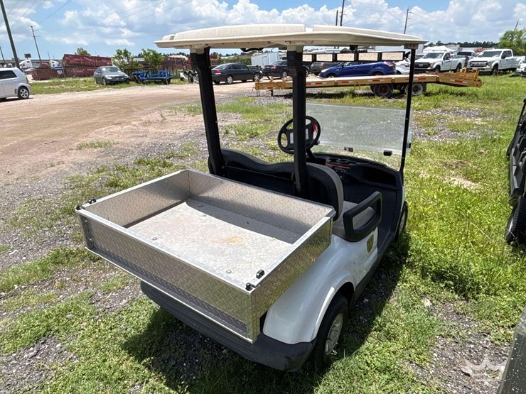 2013-yamaha-ydrex4-electric-utility-cart-image-4