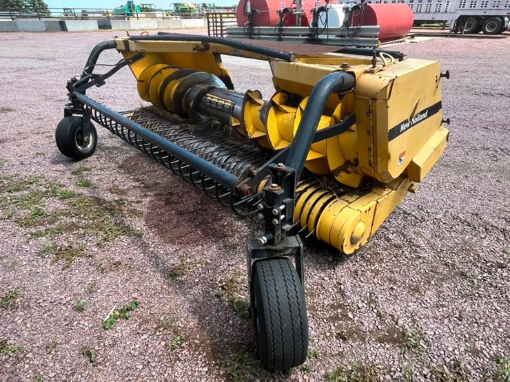 new-holland-356w-image-3
