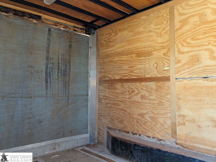 2013-rc-trailers-t/a-enclosed-trailer-image-22
