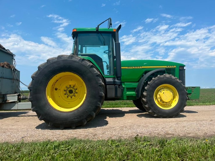 john-deere-8400-image-12