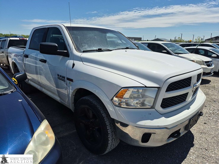 2018-dodge-1500-image-3