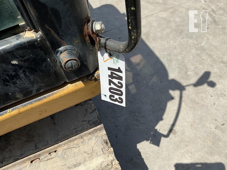 2018-caterpillar-307e2-image-22