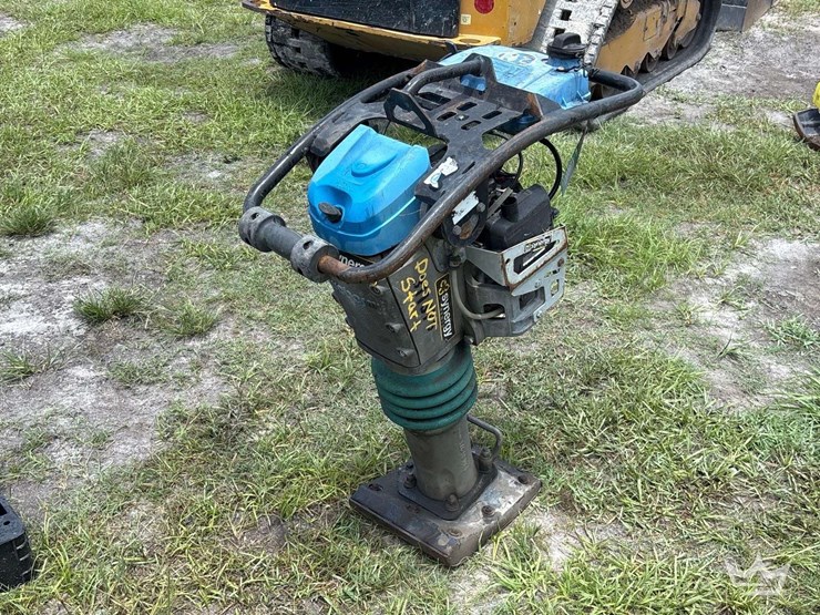 2022-weber-srv620-ii-vibratory-jumping-jack-rammer-image-4