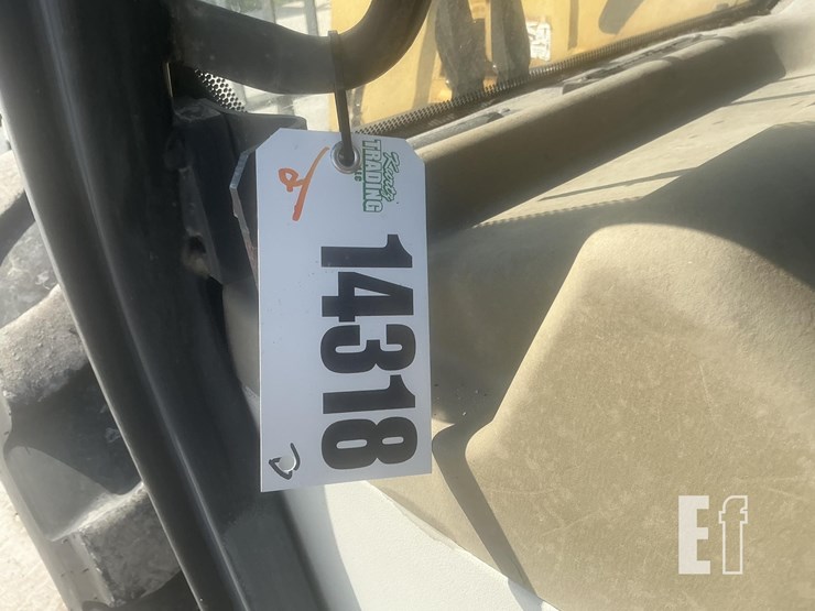 2010-caterpillar-th406-image-14