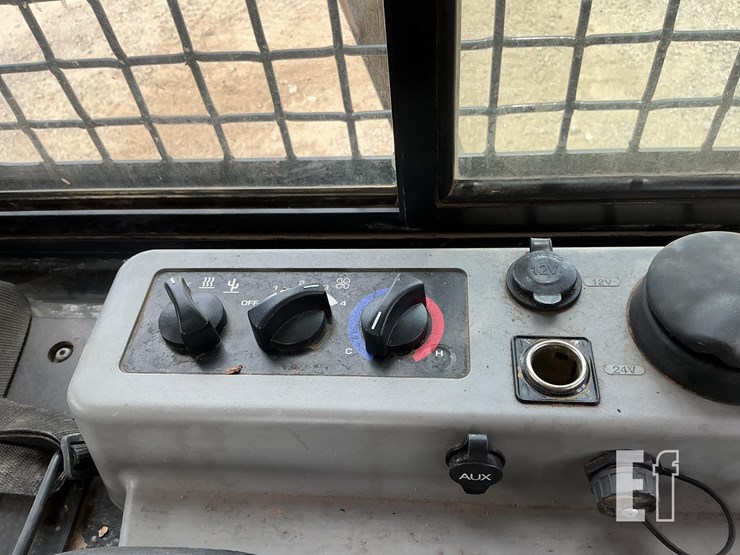 2021-komatsu-d39px-24-image-15