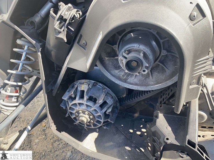 non-operable-2014-ski-doo-grand-touring-sport-image-13