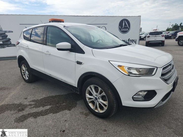 2017-ford-escape-image-10