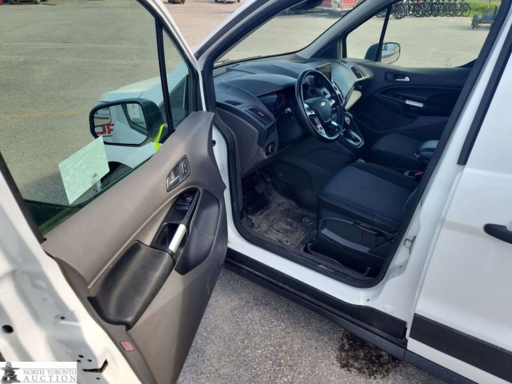 2022-ford-transit-connect-image-12