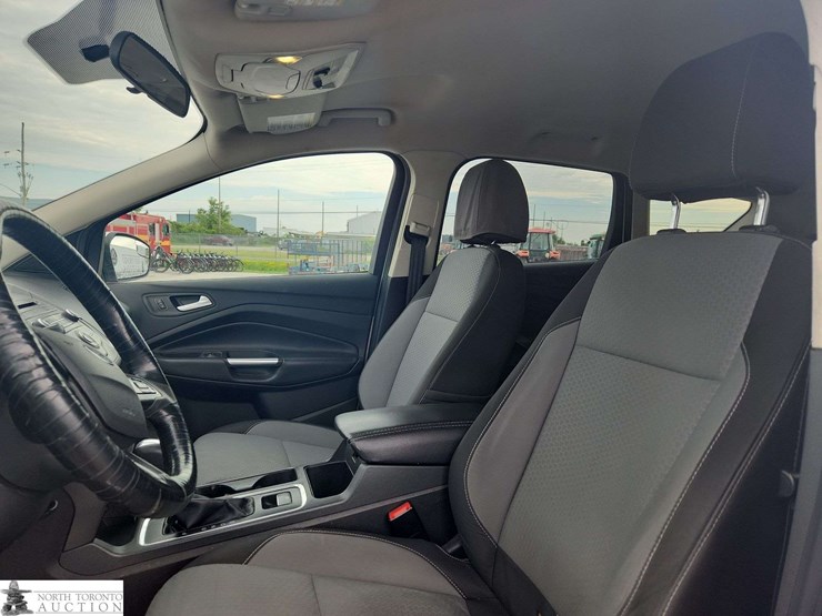 2017-ford-escape-image-15