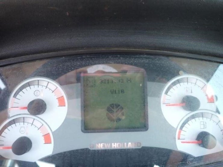 2011-new-holland-w110b-image-11