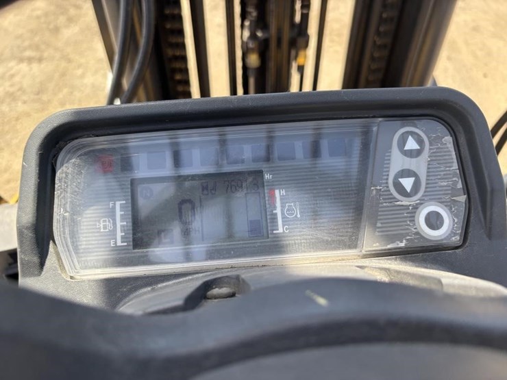 2015-caterpillar-2c6500-image-23