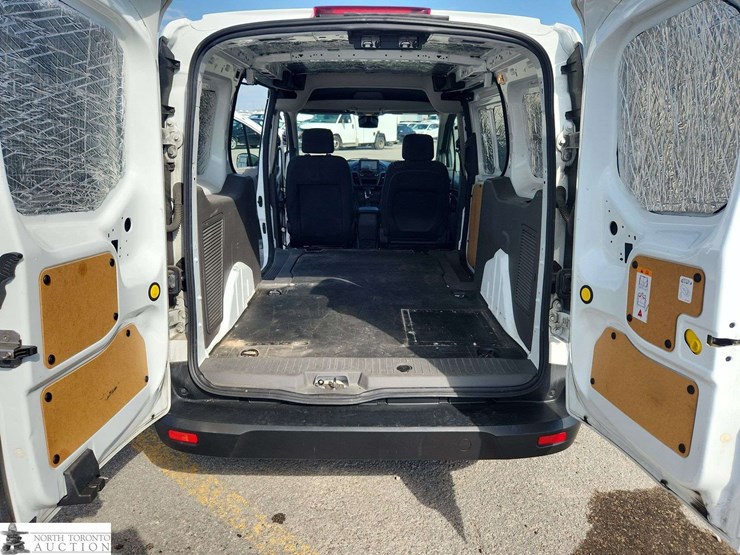 2022-ford-transit-connect-image-17