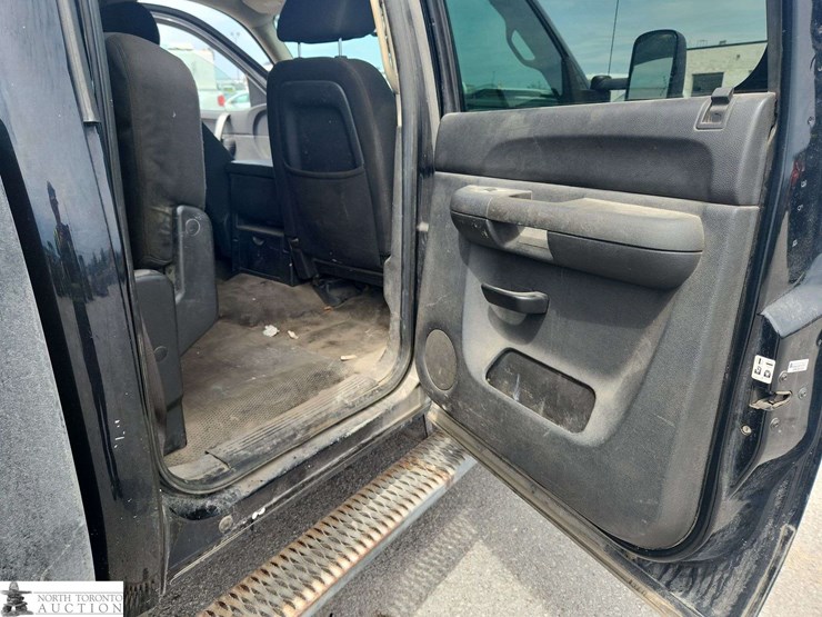 2012-gmc-sierra-3500hd-image-17