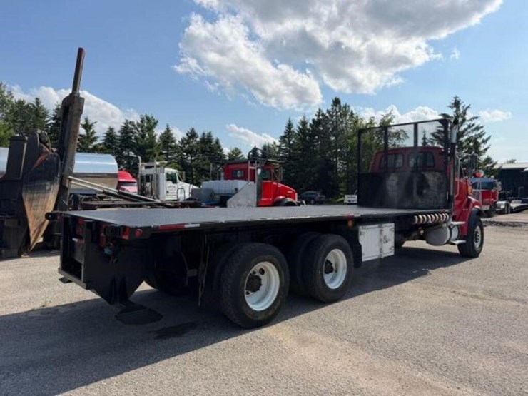 2009-sterling-l8500-image-3