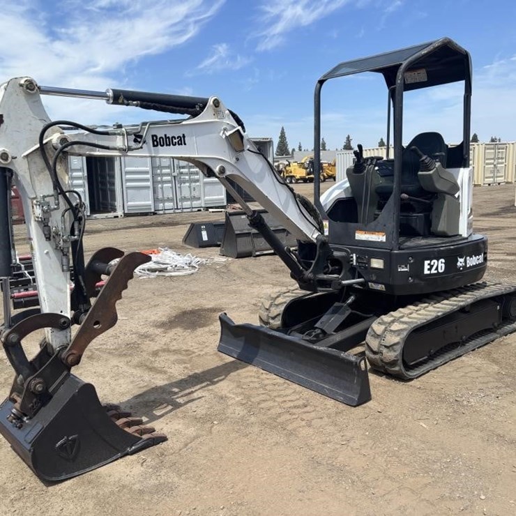 2013 BOBCAT E26