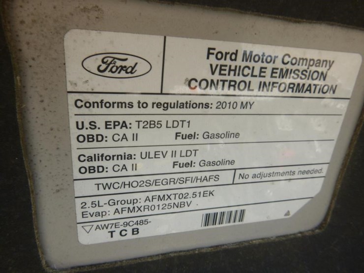 2010-ford-escape-image-12