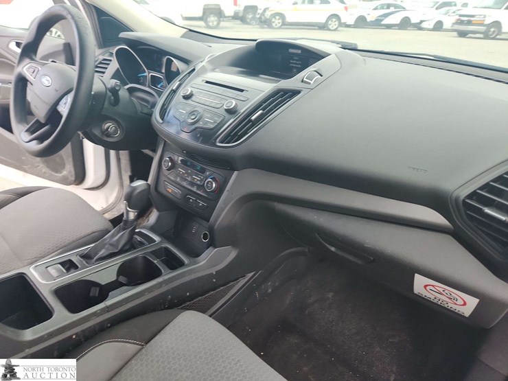 2017-ford-escape-image-28
