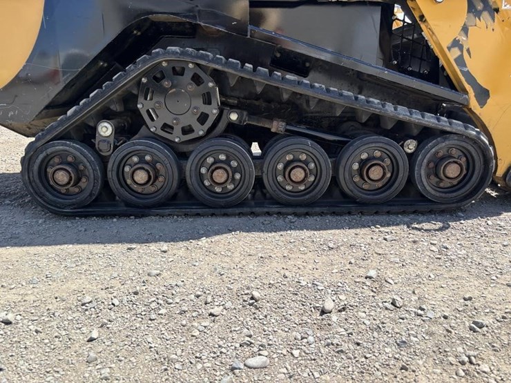 2022-asv-rt40-skid-steer-track-loader-image-17