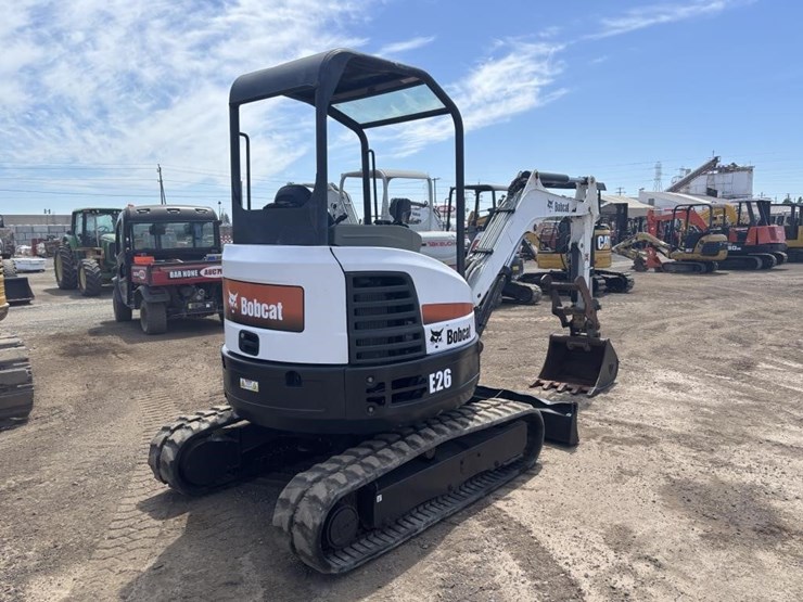 2013-bobcat-e26-image-3